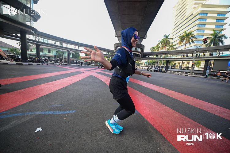 Race photo from Nu Skin Run 10K