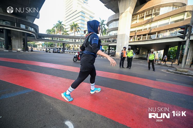 Race photo from Nu Skin Run 10K