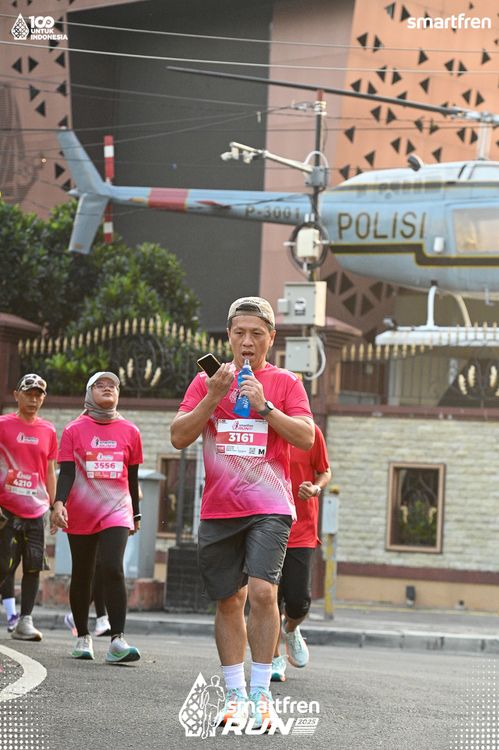 Race photo from Smartfren Run 2025 