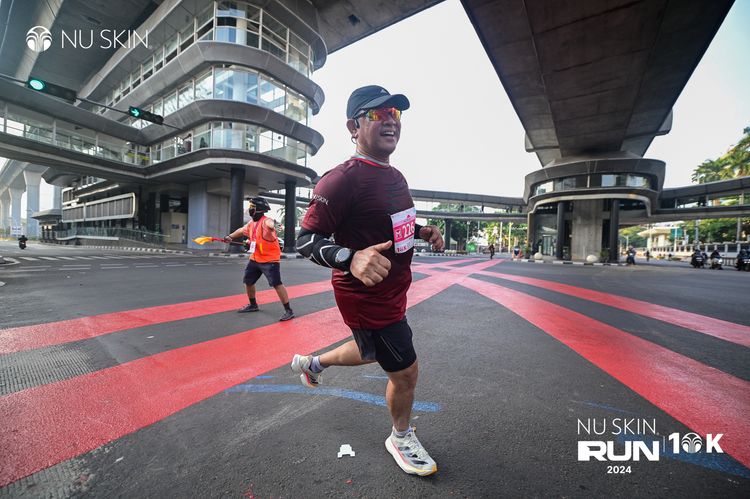 Race photo from Nu Skin Run 10K