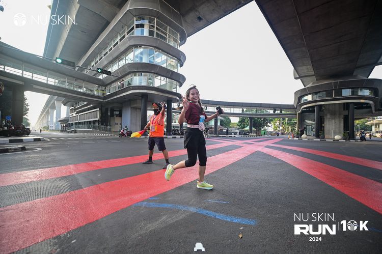 Race photo from Nu Skin Run 10K
