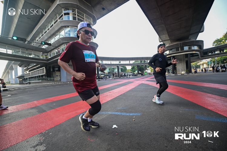 Race photo from Nu Skin Run 10K