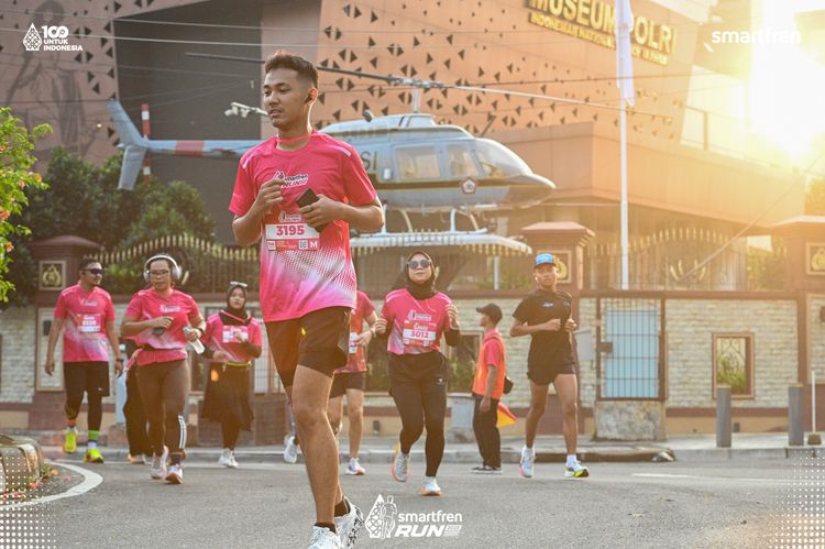 Race photo from Smartfren Run 2025 