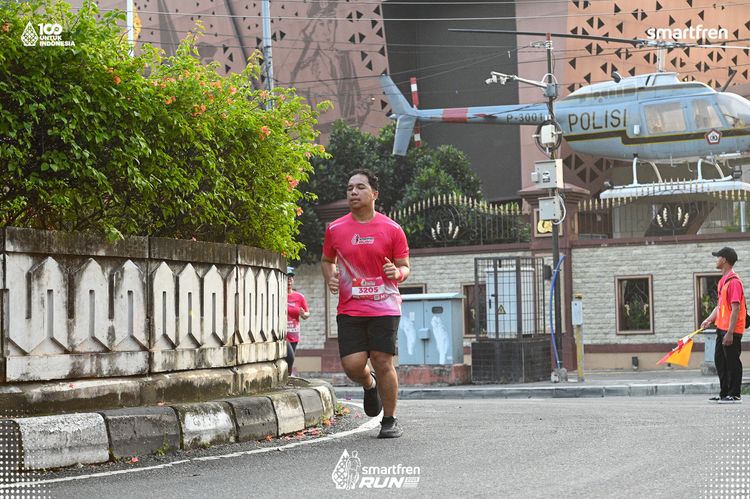 Race photo from Smartfren Run 2025 