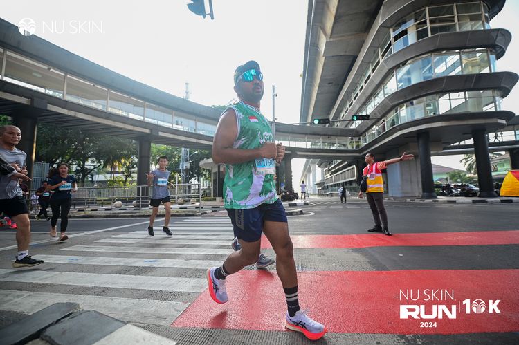 Race photo from Nu Skin Run 10K