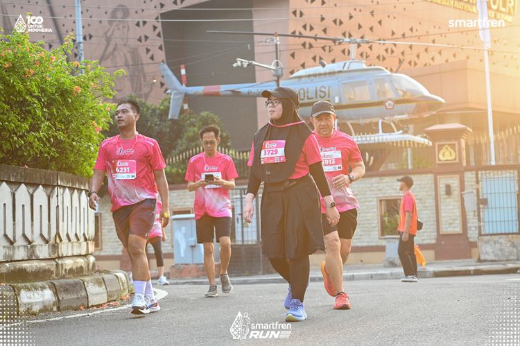 Race photo from Smartfren Run 2025 