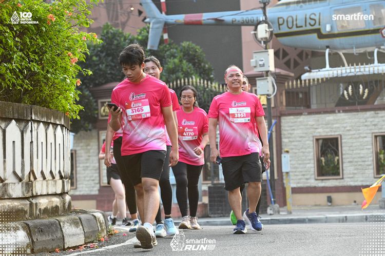 Race photo from Smartfren Run 2025 