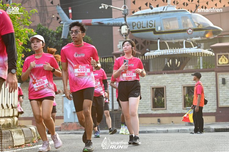 Race photo from Smartfren Run 2025 