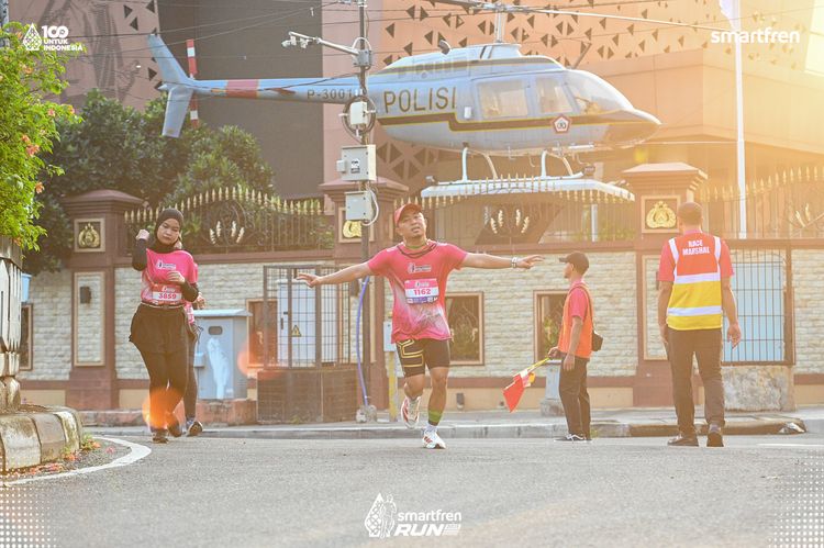 Race photo from Smartfren Run 2025 
