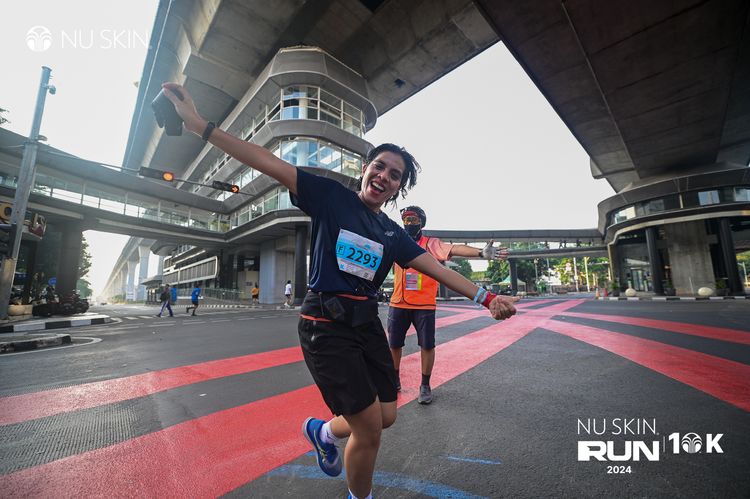 Race photo from Nu Skin Run 10K