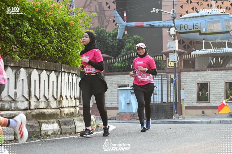 Race photo from Smartfren Run 2025 