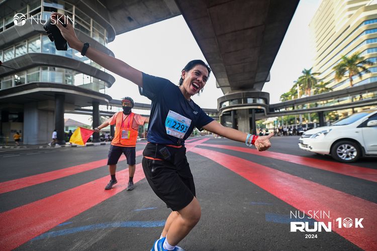 Race photo from Nu Skin Run 10K