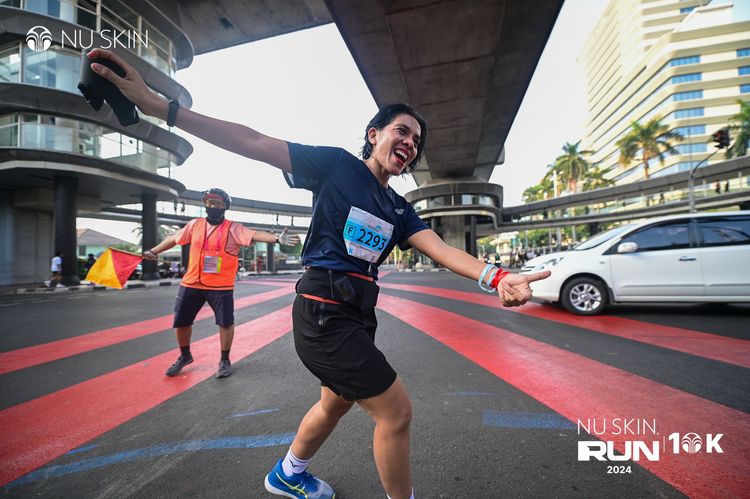 Race photo from Nu Skin Run 10K
