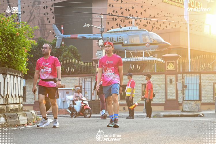 Race photo from Smartfren Run 2025 