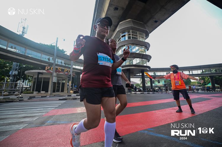 Race photo from Nu Skin Run 10K