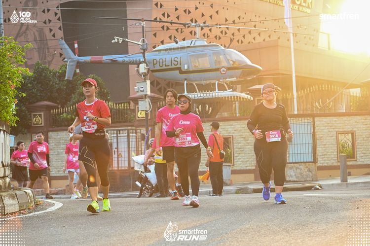 Race photo from Smartfren Run 2025 