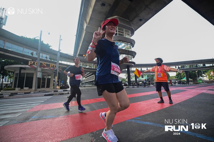 Race photo from Nu Skin Run 10K