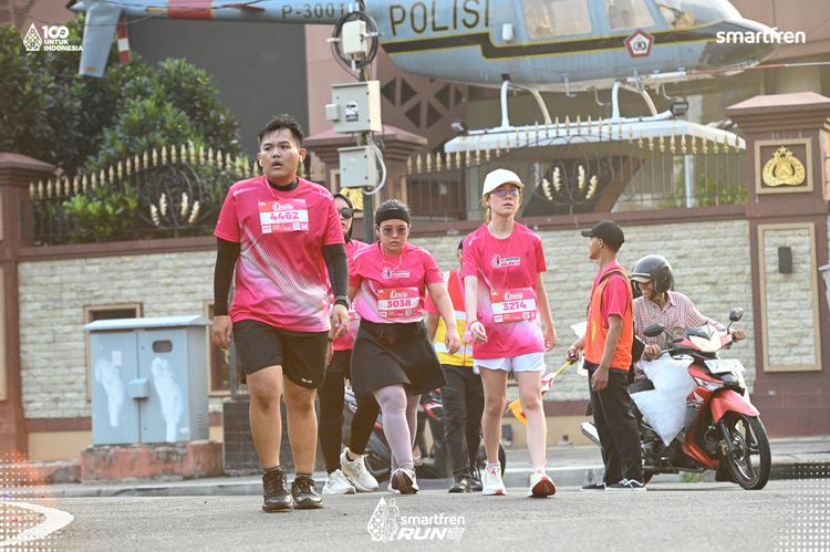 Race photo from Smartfren Run 2025 