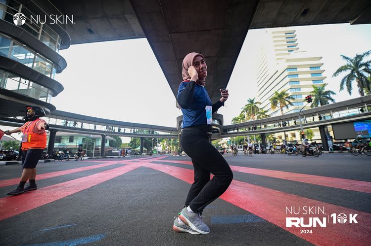 Race photo from Nu Skin Run 10K