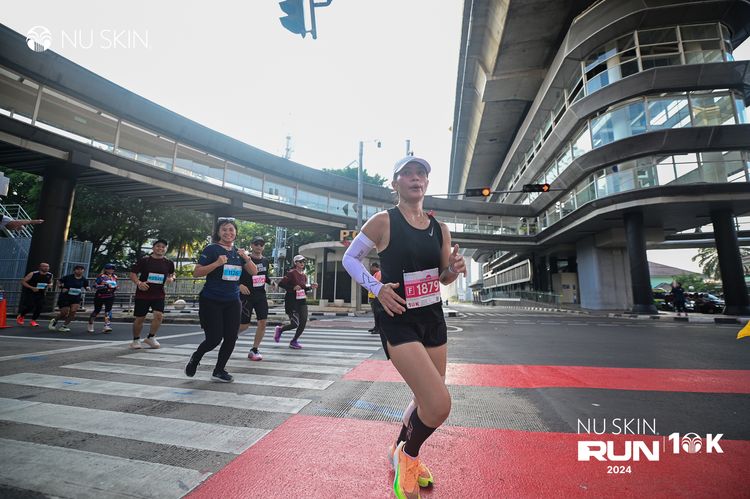 Race photo from Nu Skin Run 10K