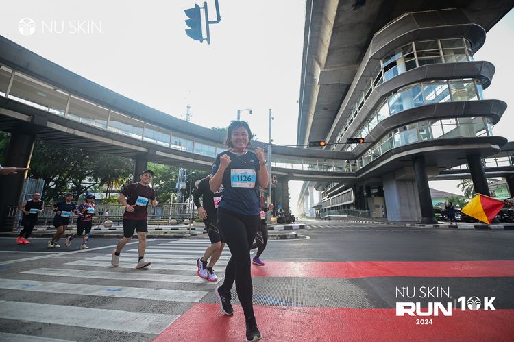 Race photo from Nu Skin Run 10K