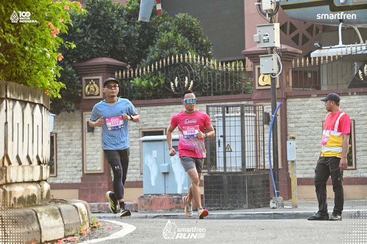 Race photo from Smartfren Run 2025 