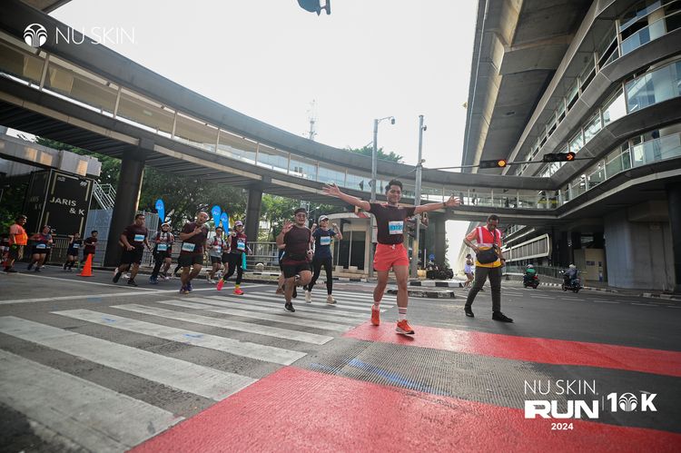Race photo from Nu Skin Run 10K