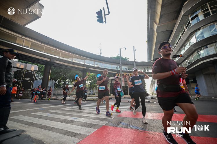 Race photo from Nu Skin Run 10K