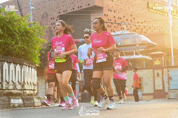 Race photo from Smartfren Run 2025 