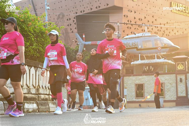 Race photo from Smartfren Run 2025 