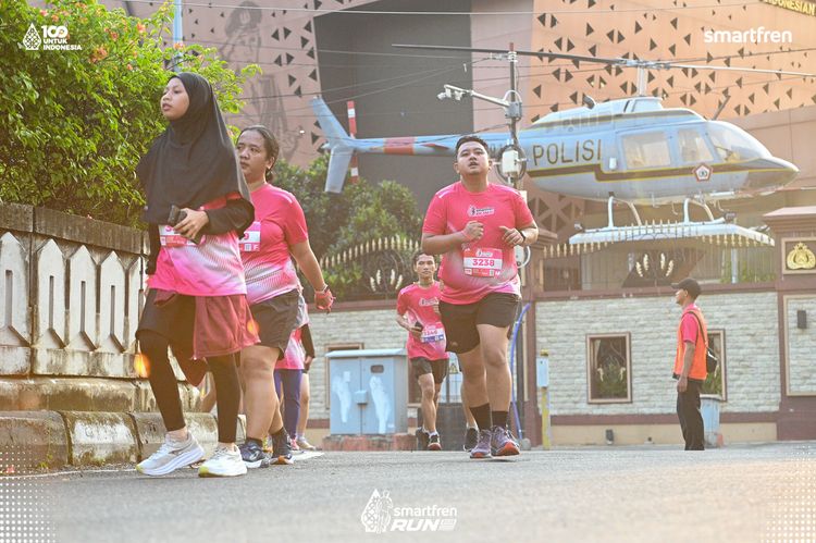 Race photo from Smartfren Run 2025 