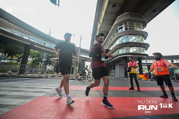 Race photo from Nu Skin Run 10K