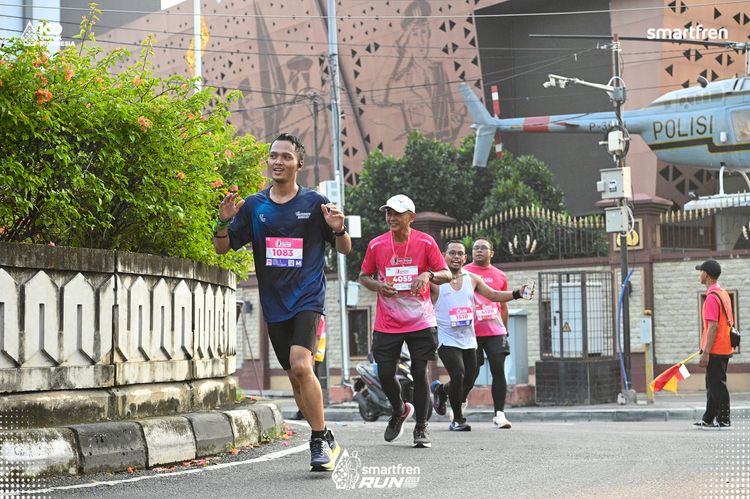 Race photo from Smartfren Run 2025 