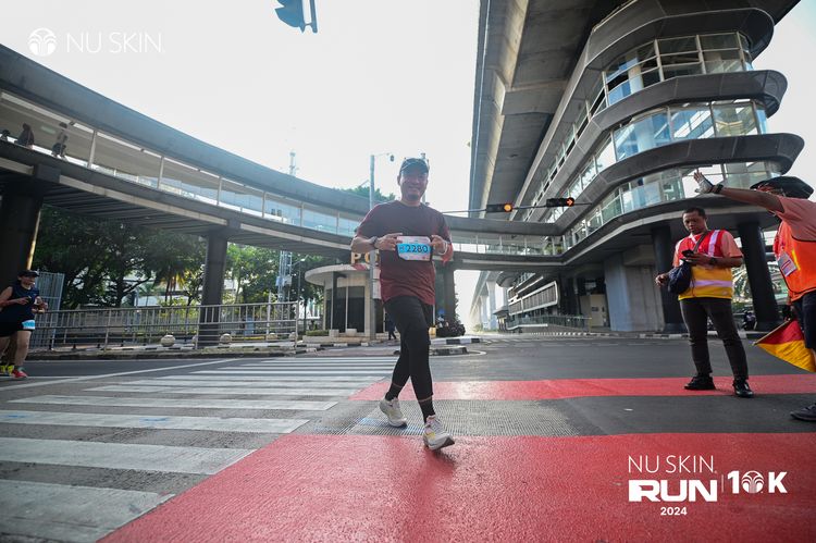 Race photo from Nu Skin Run 10K