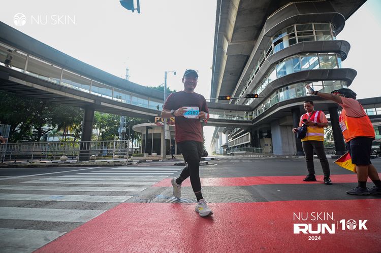 Race photo from Nu Skin Run 10K