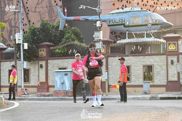 Race photo from Smartfren Run 2025 