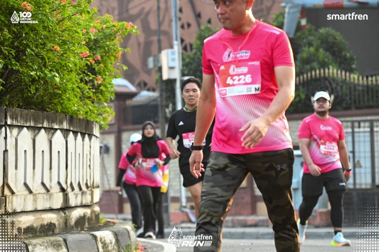 Race photo from Smartfren Run 2025 