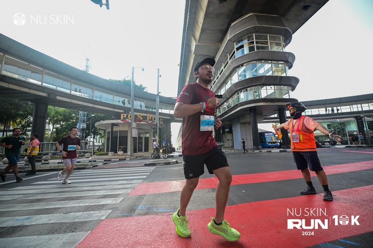 Race photo from Nu Skin Run 10K