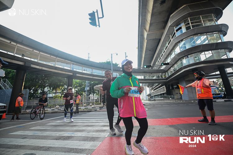 Race photo from Nu Skin Run 10K