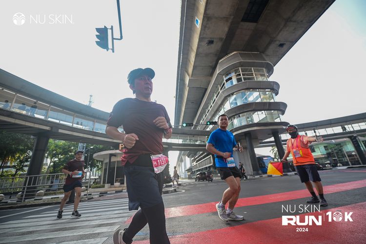 Race photo from Nu Skin Run 10K