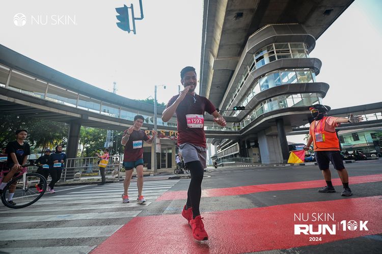 Race photo from Nu Skin Run 10K