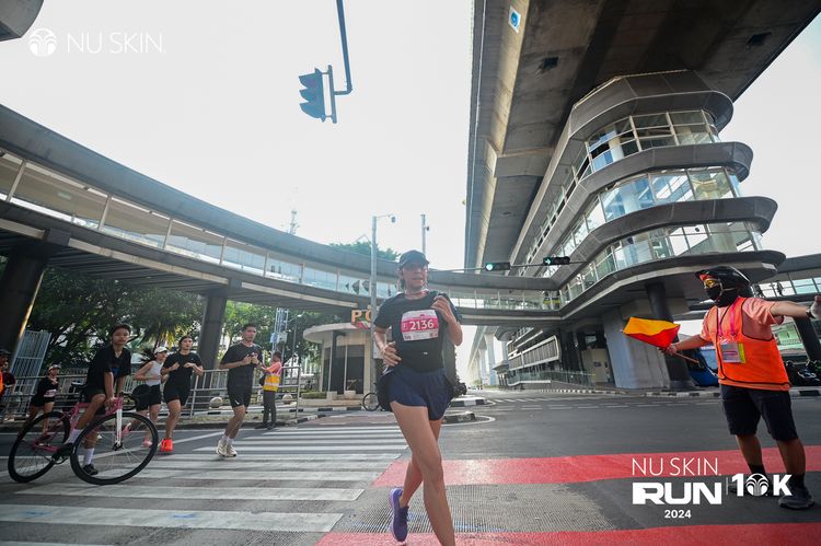 Race photo from Nu Skin Run 10K
