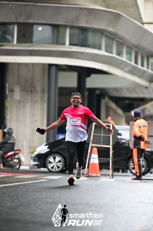 Race photo from Smartfren Run 2024