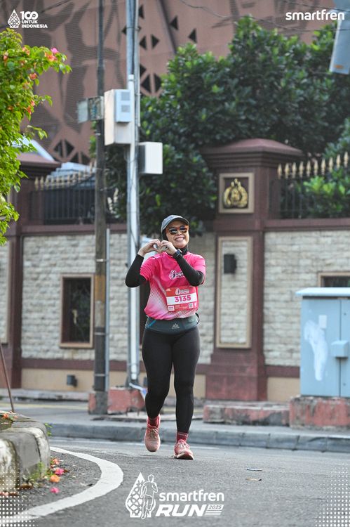 Race photo from Smartfren Run 2025 