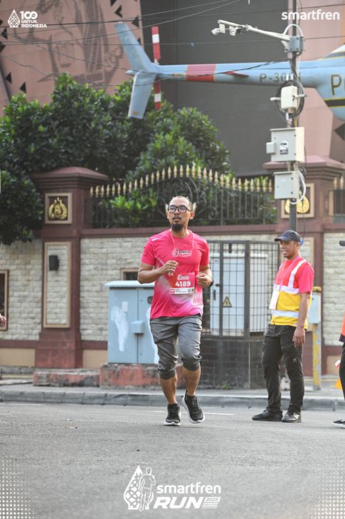 Race photo from Smartfren Run 2025 