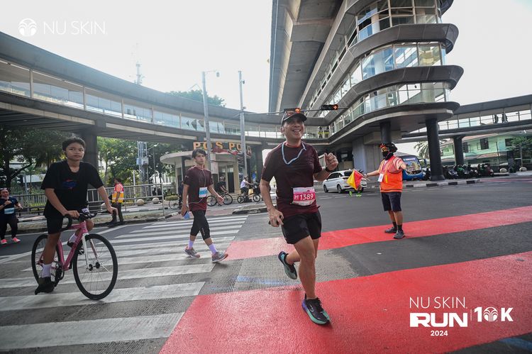 Race photo from Nu Skin Run 10K