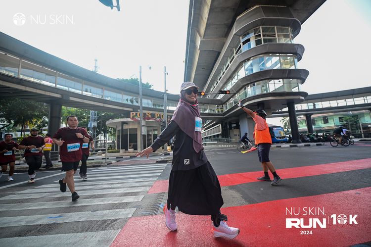 Race photo from Nu Skin Run 10K