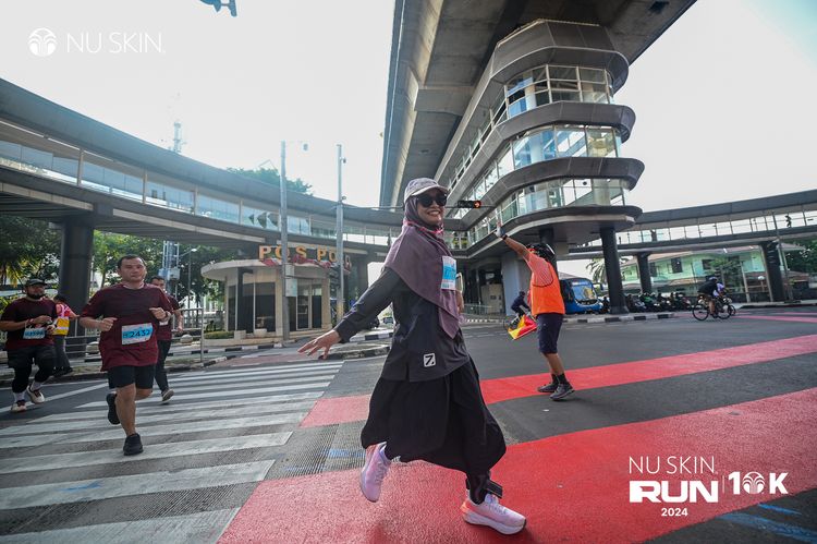Race photo from Nu Skin Run 10K
