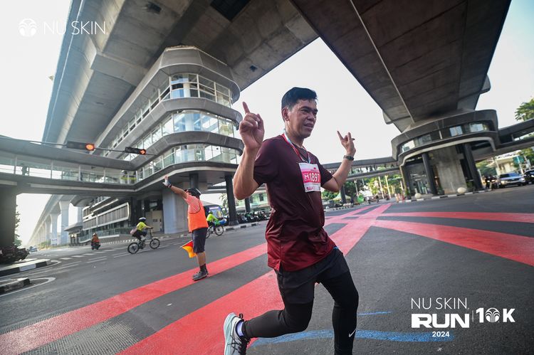 Race photo from Nu Skin Run 10K