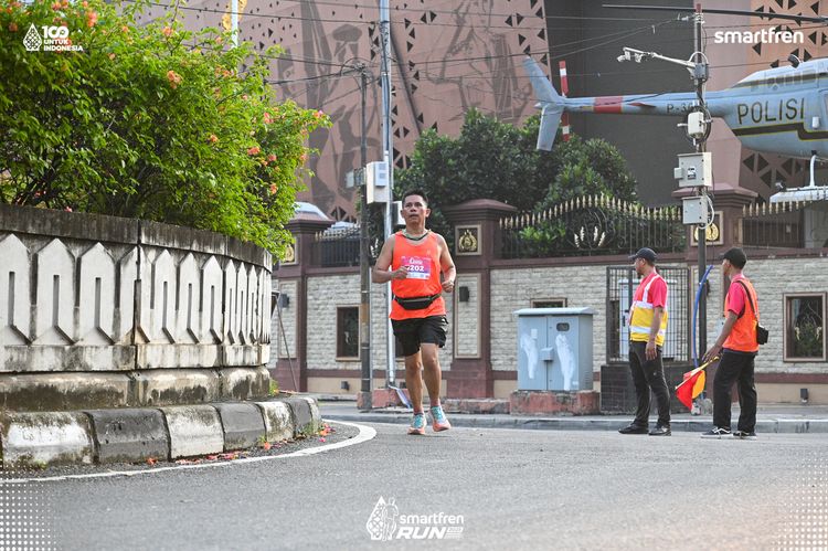Race photo from Smartfren Run 2025 